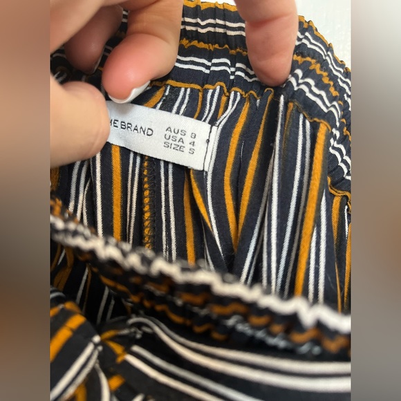 Faithfull the Label Two Piece Set: Cropped Flowy Strapless Top with Flare Pants - Picture 3 of 6